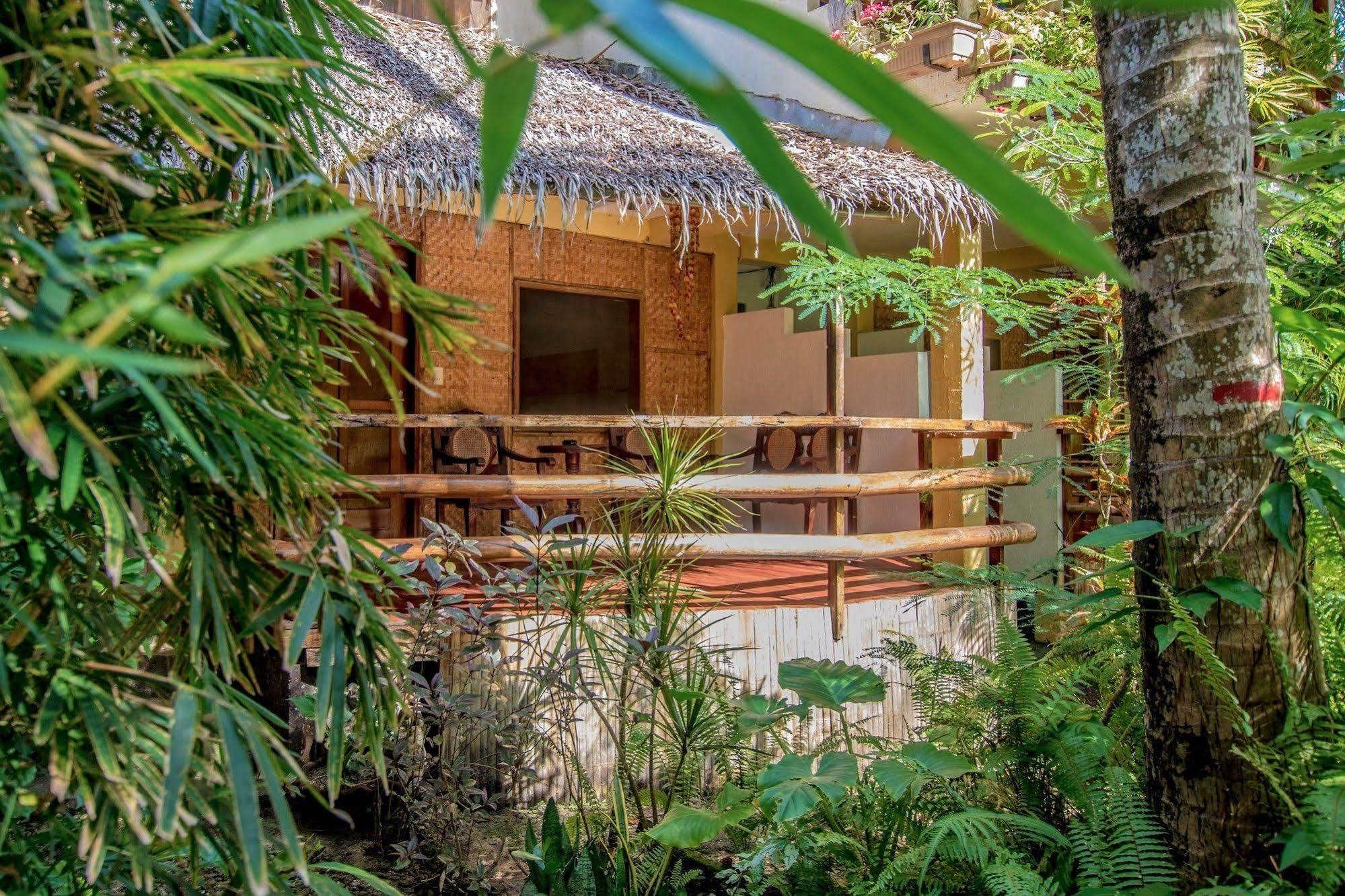 Balabag  Bamboo Bungalows Resthouse מראה חיצוני תמונה