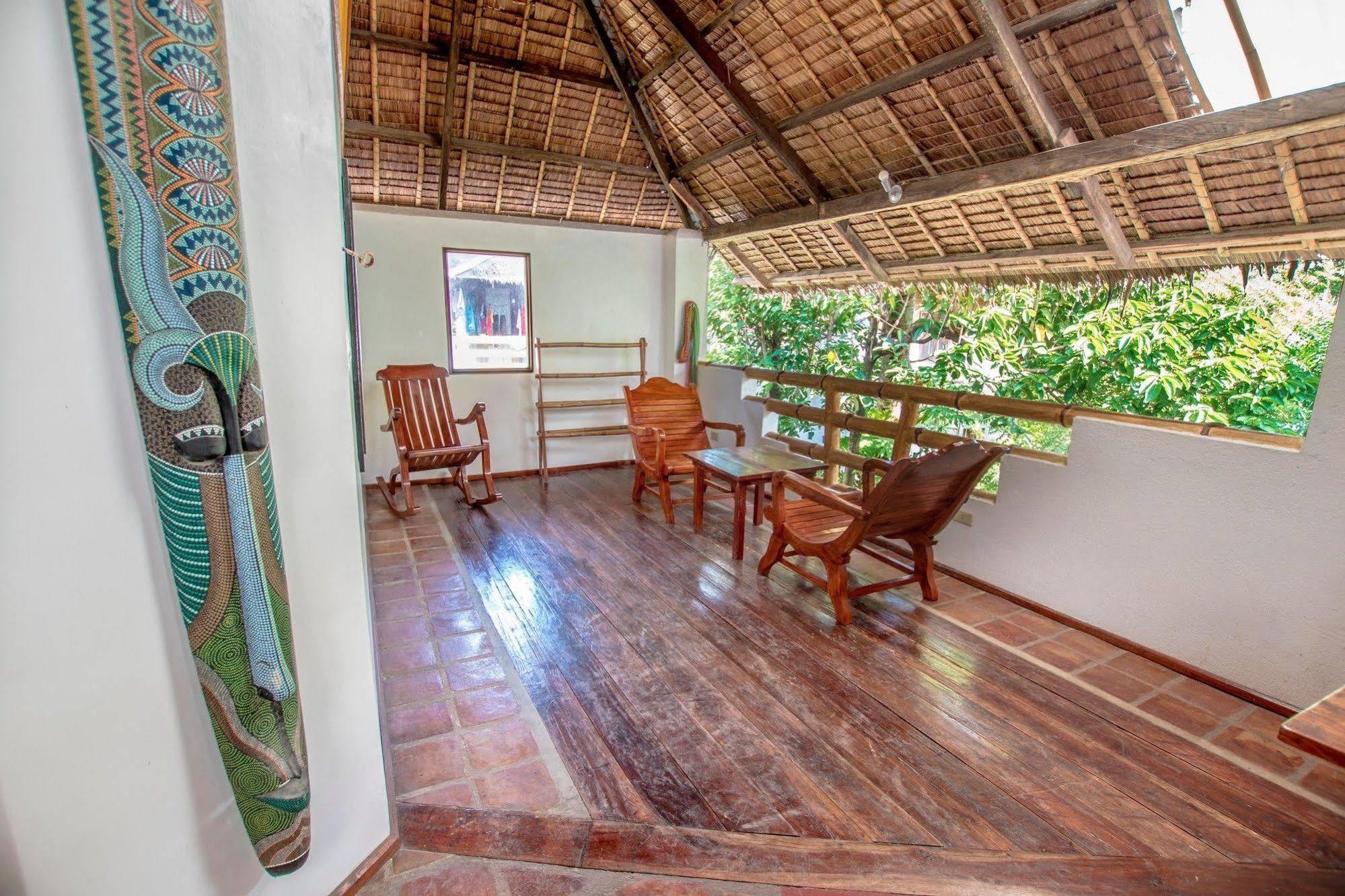 Balabag  Bamboo Bungalows Resthouse מראה חיצוני תמונה