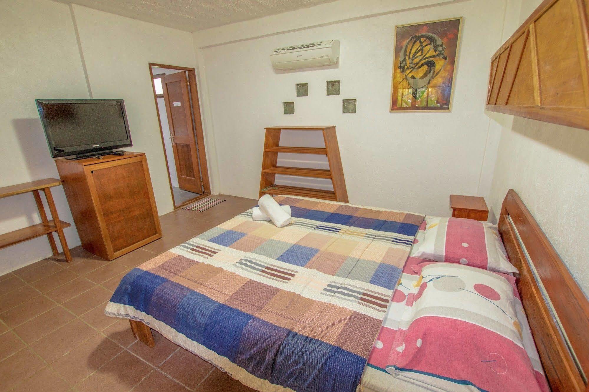 Balabag  Bamboo Bungalows Resthouse מראה חיצוני תמונה