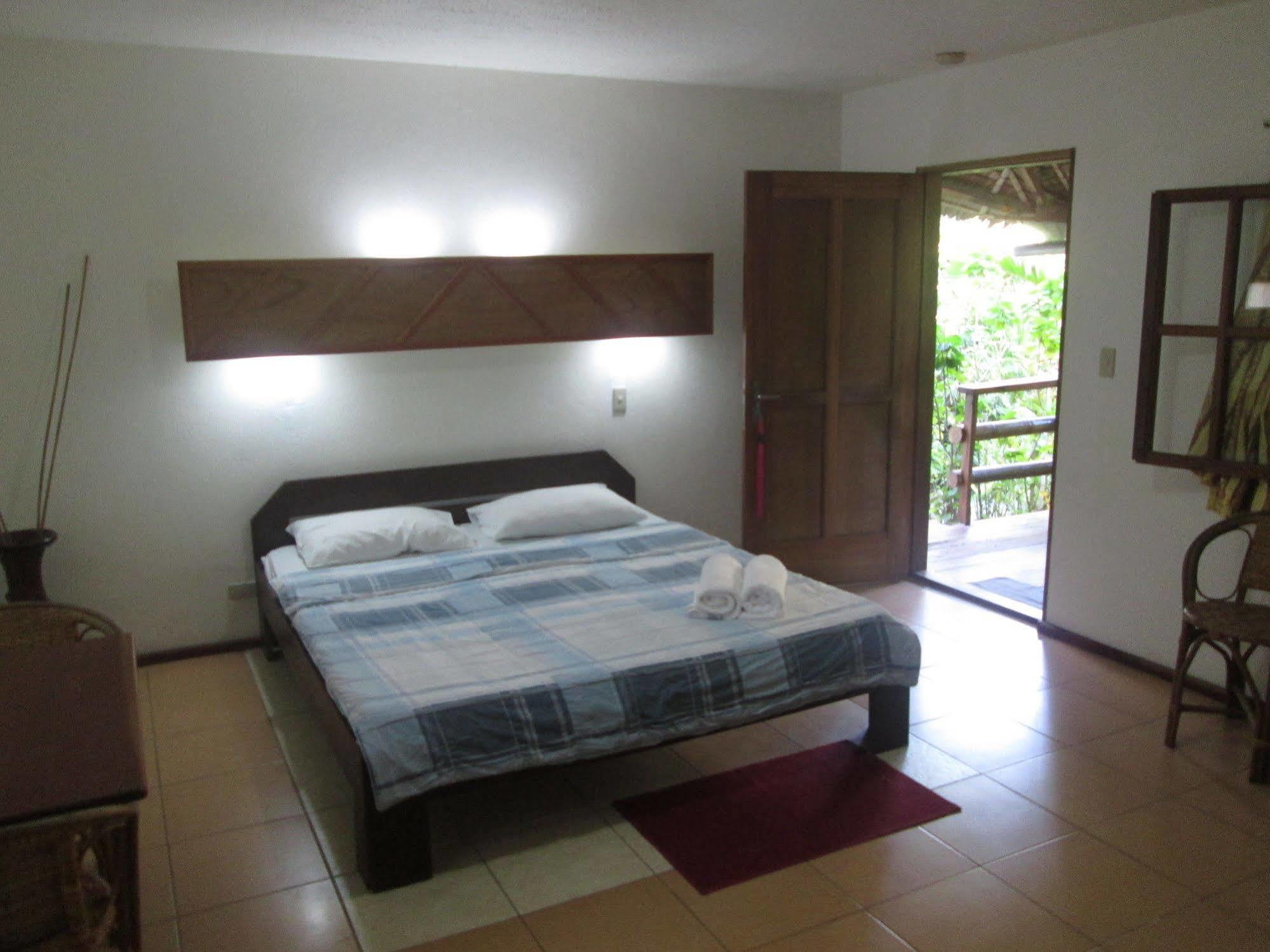 Balabag  Bamboo Bungalows Resthouse מראה חיצוני תמונה