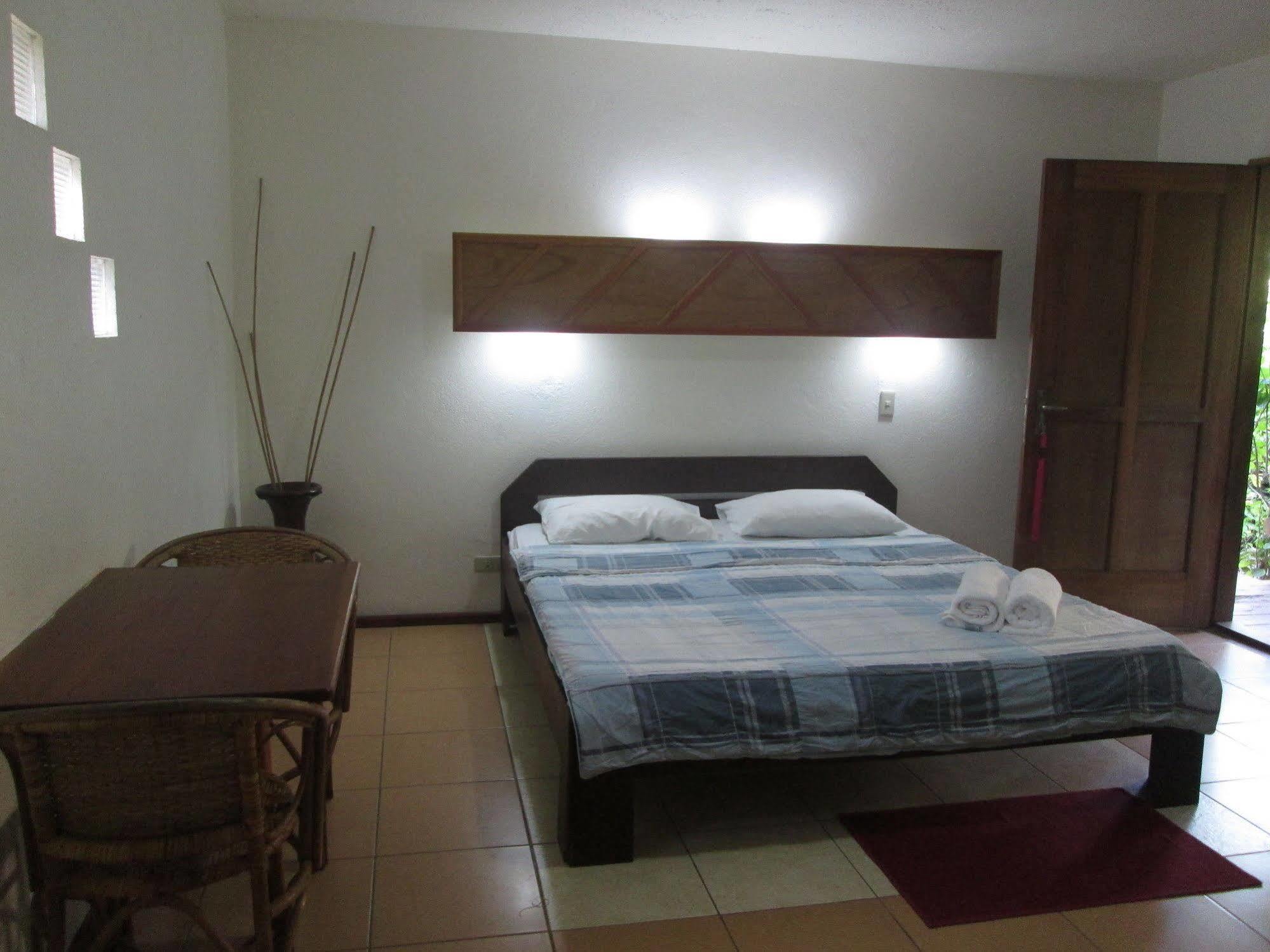 Balabag  Bamboo Bungalows Resthouse מראה חיצוני תמונה